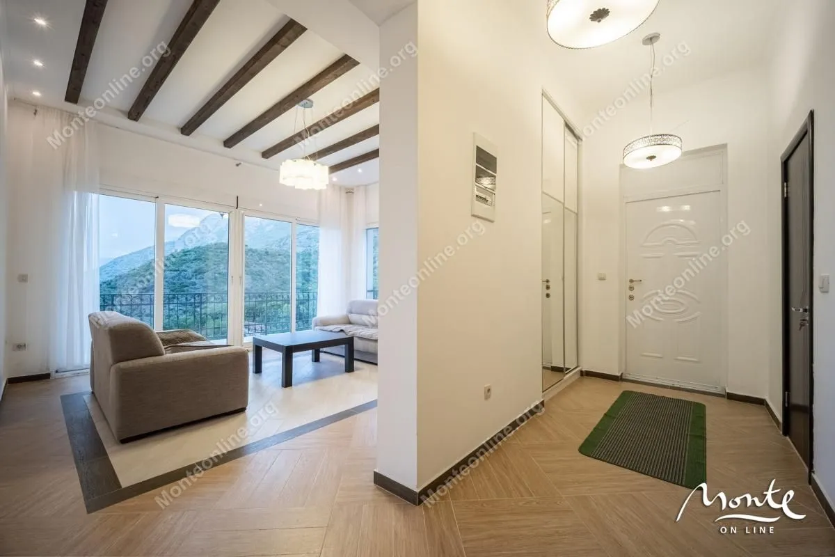 Sale, house, 103m², Risan, Kotor