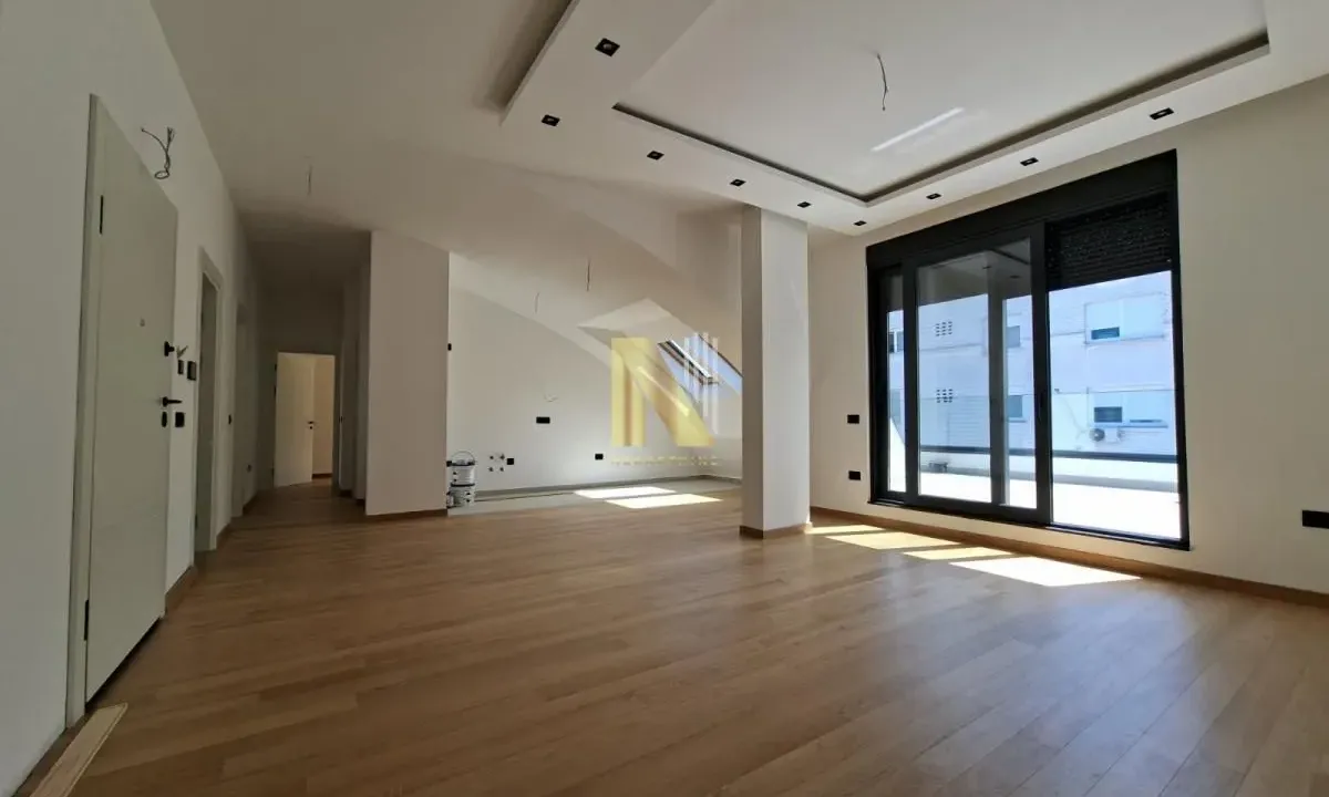 Prodaja, stan, 136m², Grbavica, Novi Sad Sve Podlokacije