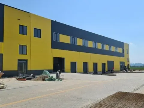 Rent, office space, 6700m², Čukarica, Beograd