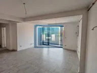 Prodaja, trosoban stan, 78m², Centar, Paraćin - image 1