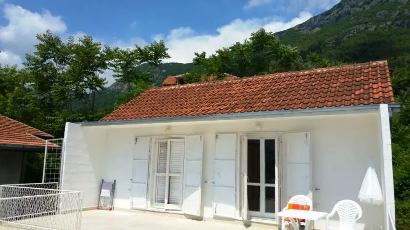 Sale, house, 217m², Risan, Kotor