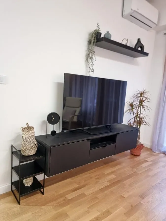 Rent, one bedroom apartment, 46m², Centar, Tivat