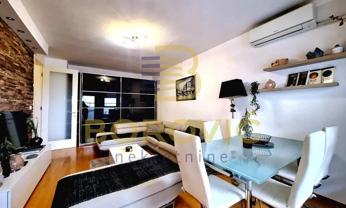 Prodaja, trosoban stan, 68m², Novi Beograd Blok 67, Novi Beograd Sve Podlokacije