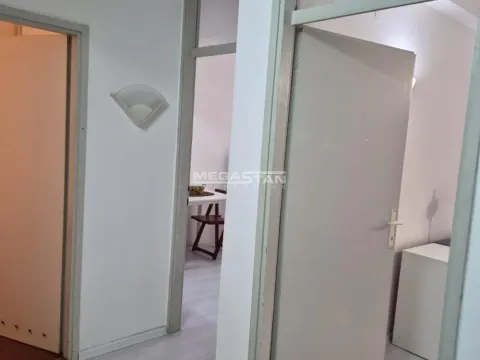 Izdavanje, dvosoban stan, 38m², Kalenić Pijaca, Vračar Sve Podlokacije - image 9