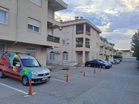 Rent, office space, 110m², Zabjelo, Podgorica - image 12