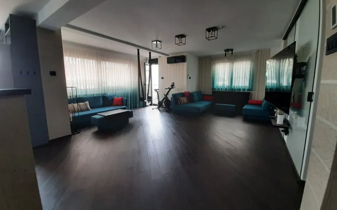 Sale, three bedroom apartment, 240m², Centar, Novi Sad