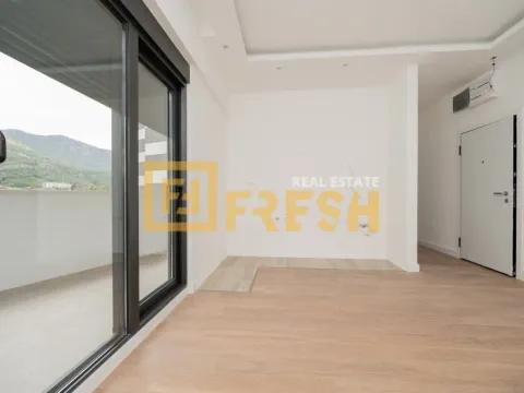 Sale, one bedroom apartment, 40m², Bečići, Budva - image 6