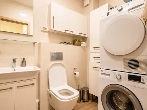 Izdavanje, dvosoban stan, 72m², City Kvart, Podgorica - image 8