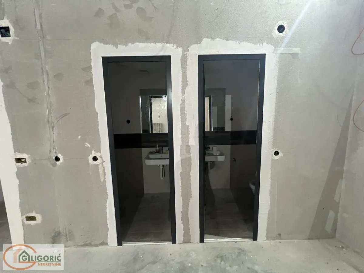 Sale, office space, 382m², Crveni Krst, Beograd