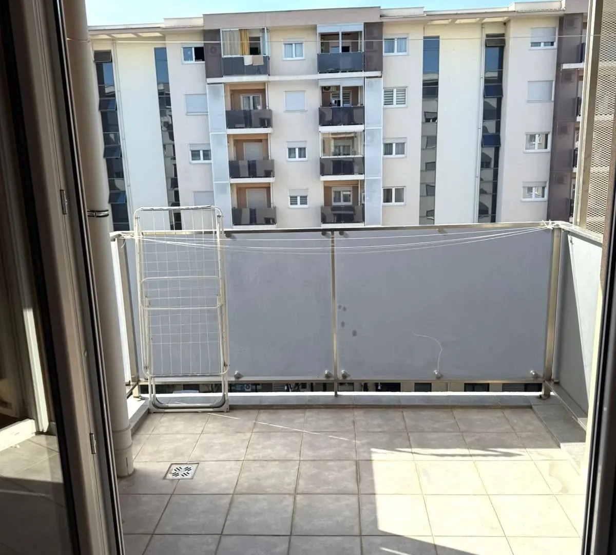 Izdavanje, jednosoban stan, 51m², City Kvart, Podgorica