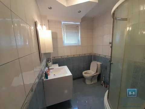 Prodaja, kuća, 180m², Centar, Ćuprija - image 29