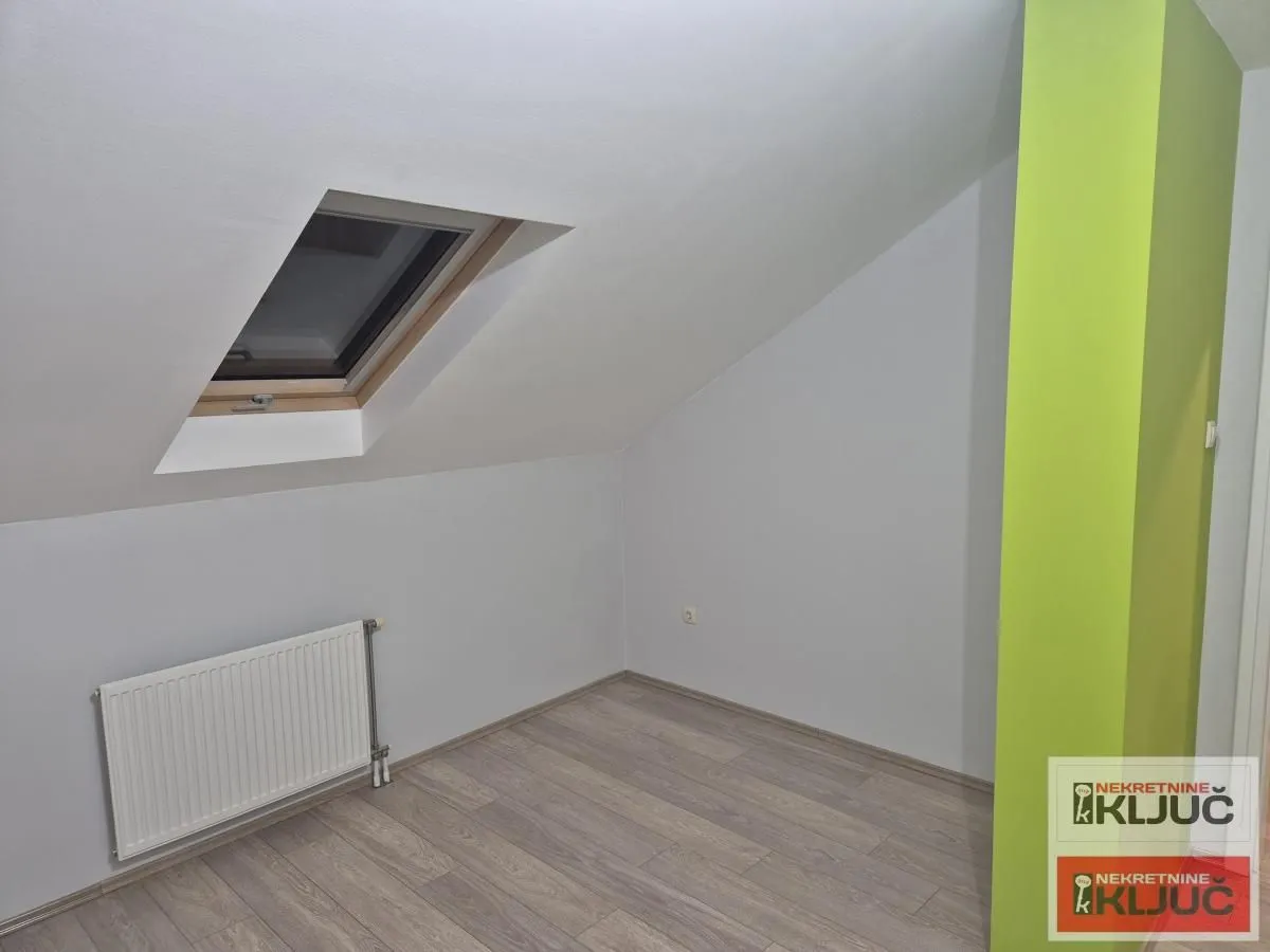 Prodaja, četvorosoban stan, 119m², Nova Detelinara, Novi Sad Sve Podlokacije