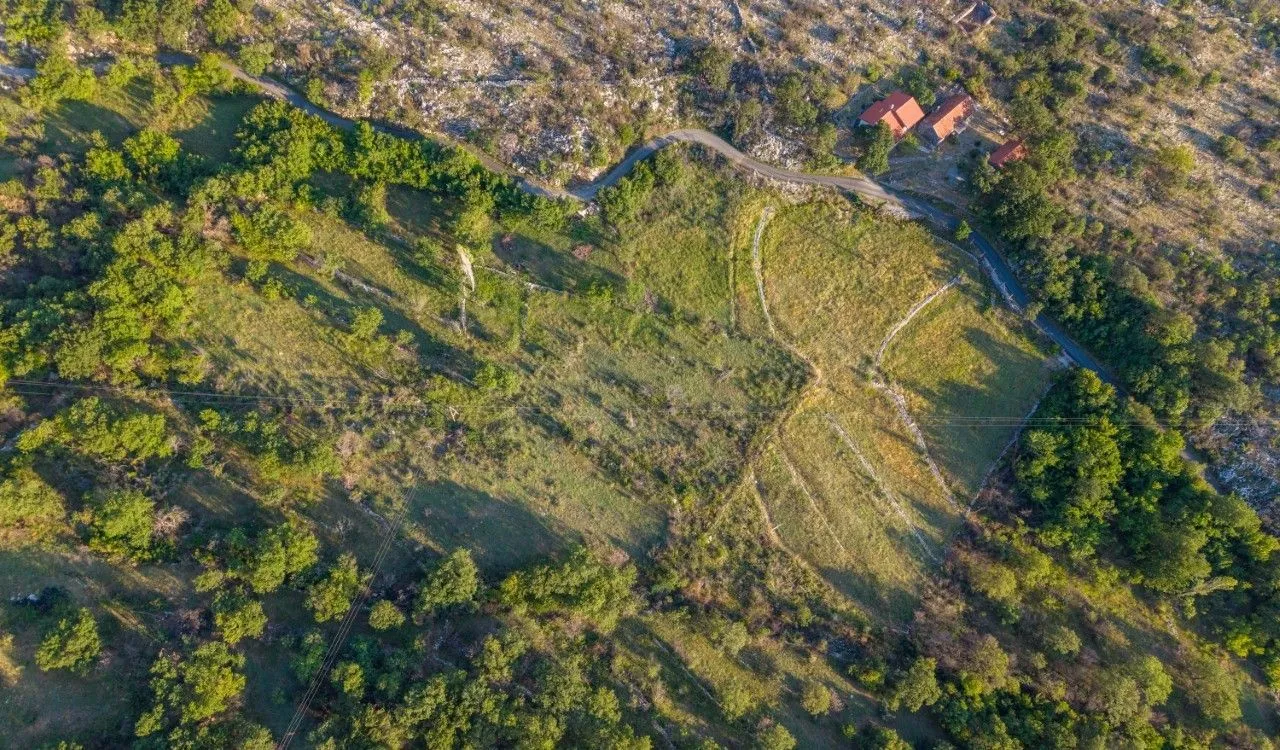 Prodaja, plac, 46000m², Doljani, Podgorica