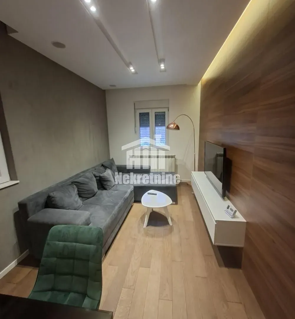 Izdavanje, dvosoban stan, 50m², Čukarica, Beograd