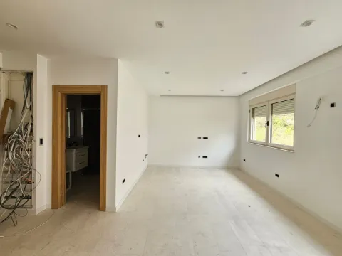 Sale, two bedroom apartment, 94m², Bečići, Budva - image 8