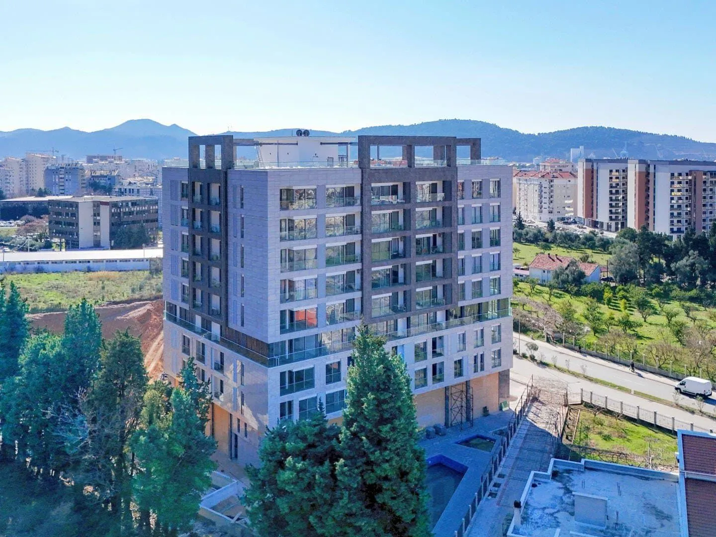 Sale, two bedroom apartment, 75m², Centar, Bar