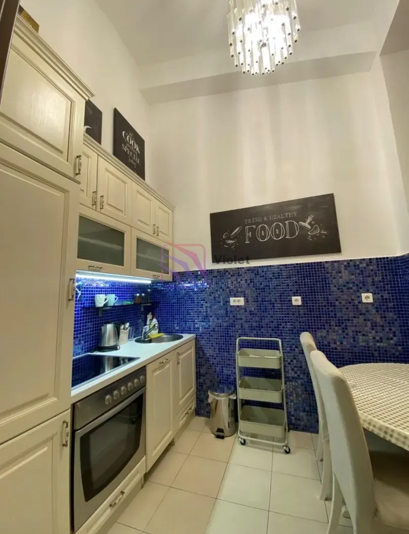 Izdavanje, jednosoban stan, 52m², City Kvart, Podgorica