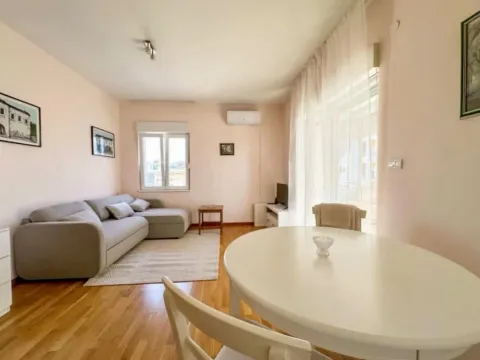 Rent, apartment, 50m², City Kvart, Podgorica - image 13