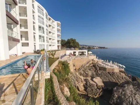 Rent, hospitality venue, 5000m², Dobre Vode, Bar - image 2