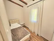 Izdavanje, kuća, 200m², Kuljače, Budva - image 4