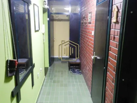 Prodaja, trosoban stan, 90m², Centar, Nikšić - image 5