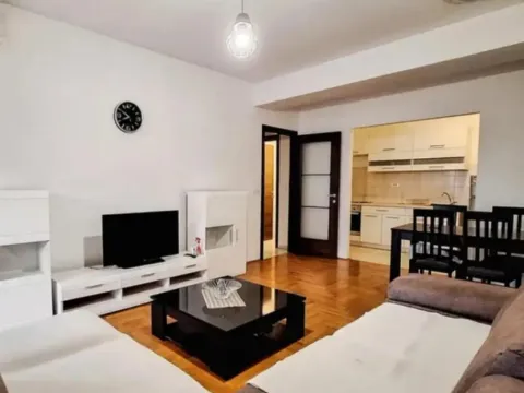 Prodaja, dvosoban stan, 85m², City Kvart, Podgorica