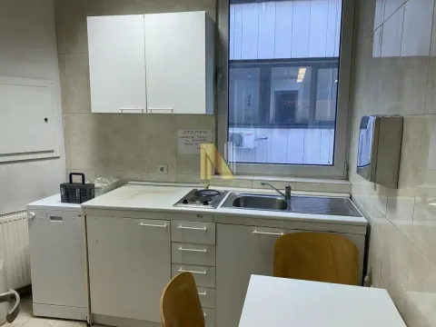 Izdavanje, poslovni prostor, 352m², Bulevar Oslobodjenja, Novi Sad Sve Podlokacije - image 7