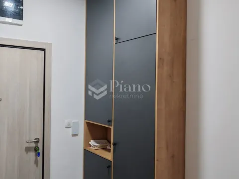 Rent, two bedroom apartment, 79m², Vezirov Most, Podgorica - image 13