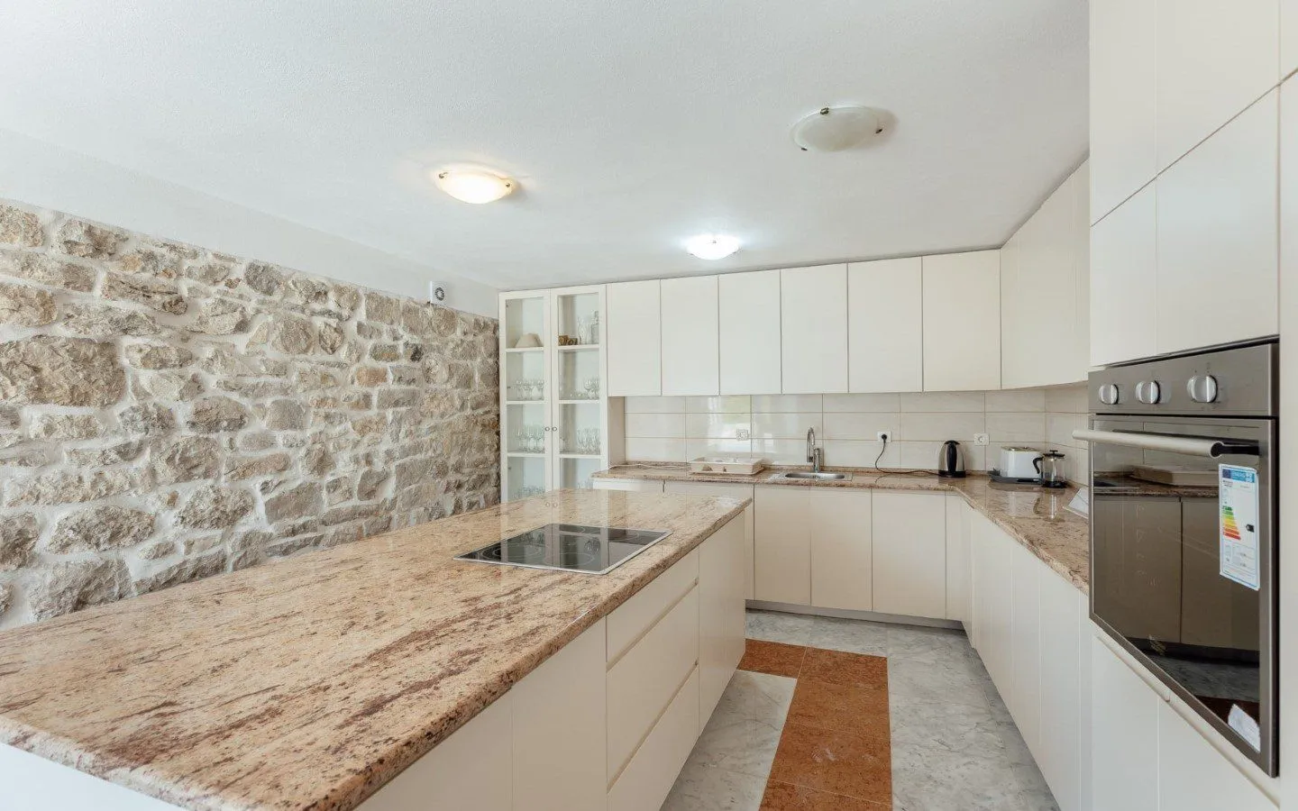 Sale, house, 800m², Prčanj, Kotor