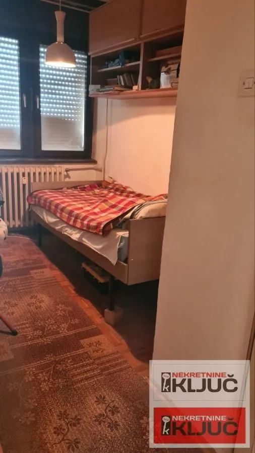 Prodaja, trosoban stan, 73m², Petrovaradin, Novi Sad