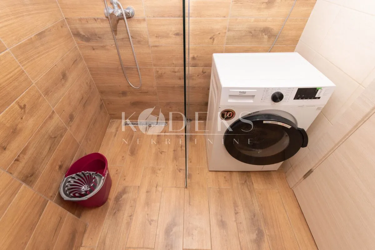 Izdavanje, dvosoban stan, 60m², Centar, Podgorica