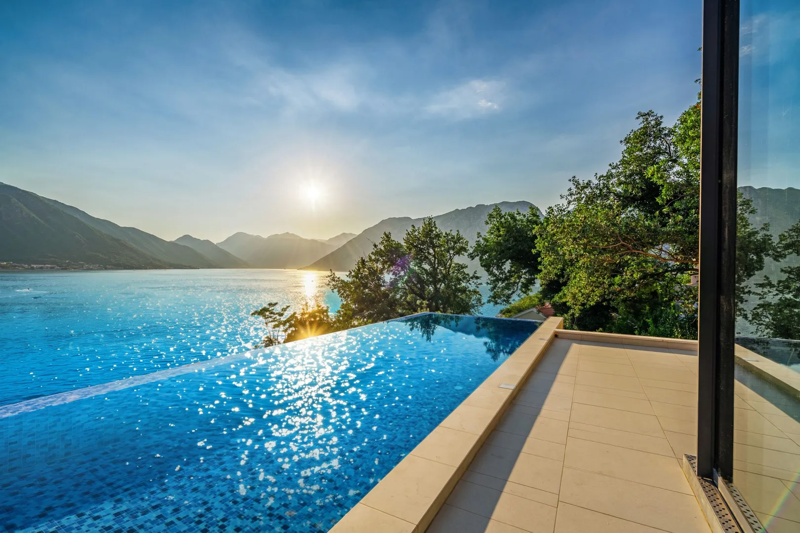Prodaja, kuća, 413m², Dobrota, Kotor