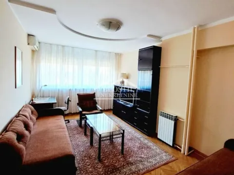Izdavanje, trosoban stan, 69m², Stari Grad, Beograd - image 14
