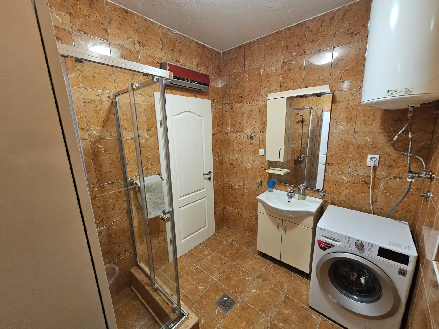 Rent, two bedroom apartment, 125m², Radanovići, Kotor