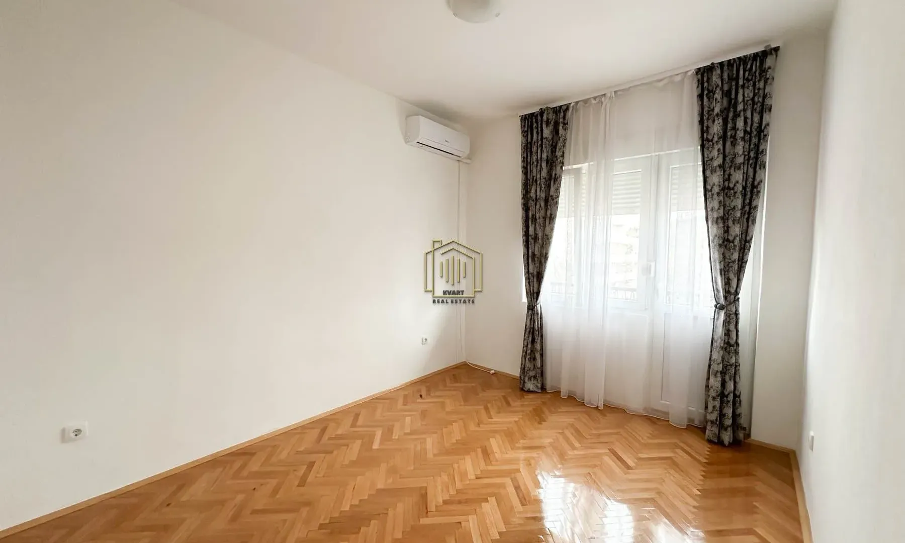 Izdavanje, poslovni prostor, 60m², Podgorica, Crna Gora