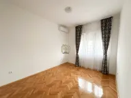 Izdavanje, poslovni prostor, 60m², Podgorica, Crna Gora - image 1