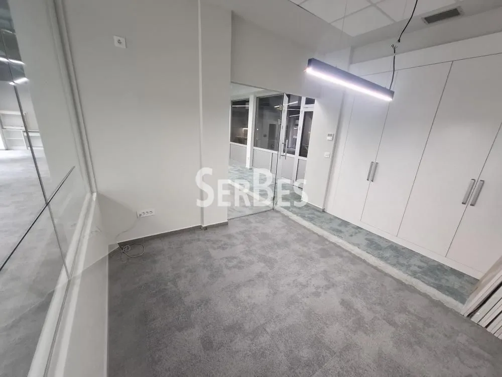 Rent, office space, 131m², Bulevar Oslobodjenja, Novi Sad Sve Podlokacije