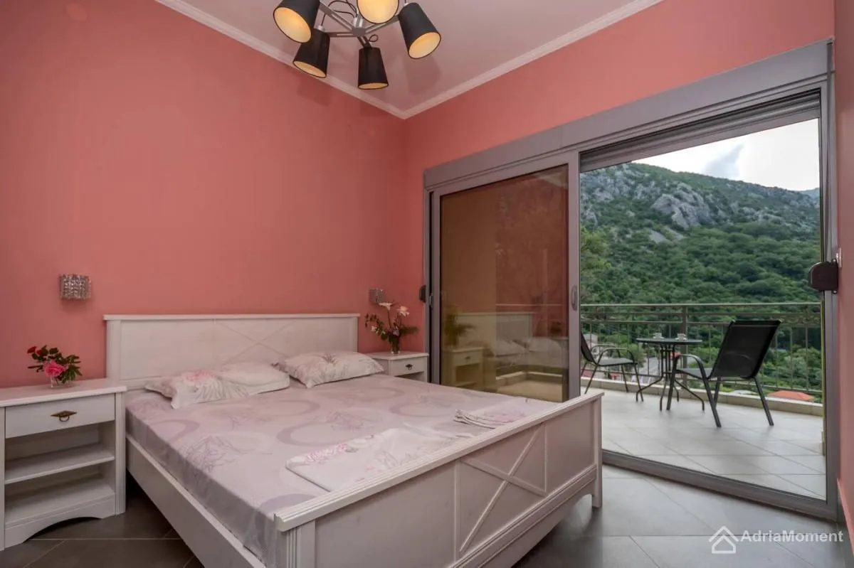 Sale, house, 274m², Buljarica, Budva