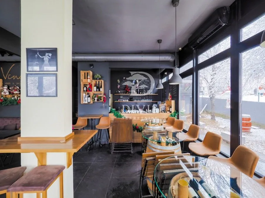 Prodaja, poslovni prostor, 142m², Crveni Krst, Beograd