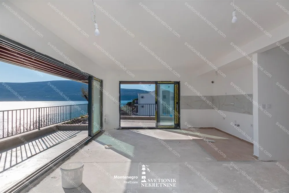 Prodaja, trosoban stan, 142m², Bijela, Herceg Novi