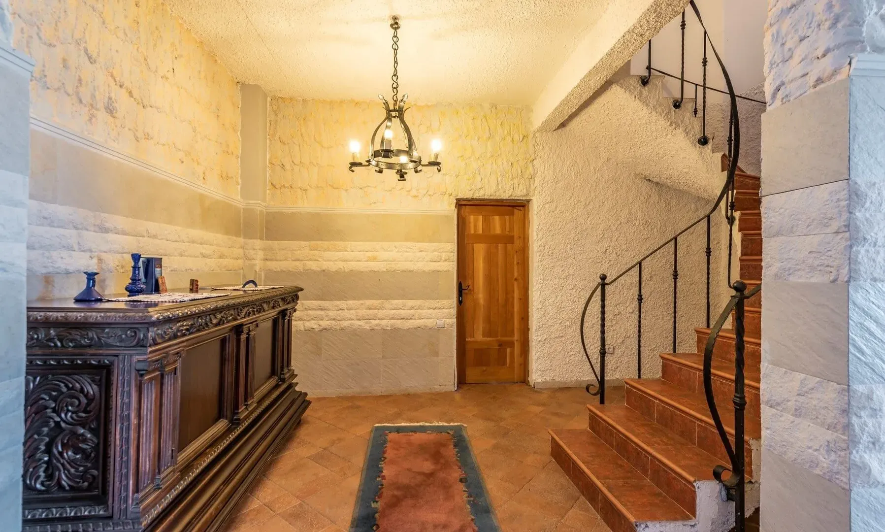 Sale, house, 650m², Kuljače, Budva