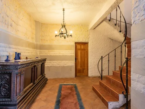 Sale, house, 650m², Kuljače, Budva - image 18