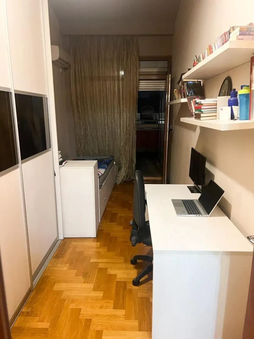 Izdavanje, trosoban stan, 130m², Preko Morače, Podgorica