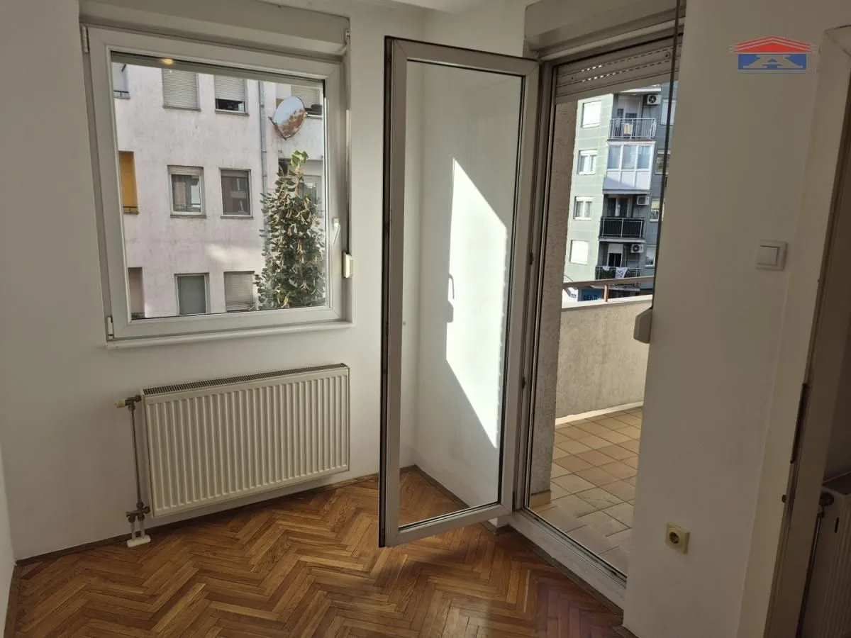 Izdavanje, jednosoban stan, 36m², Grbavica, Novi Sad Sve Podlokacije