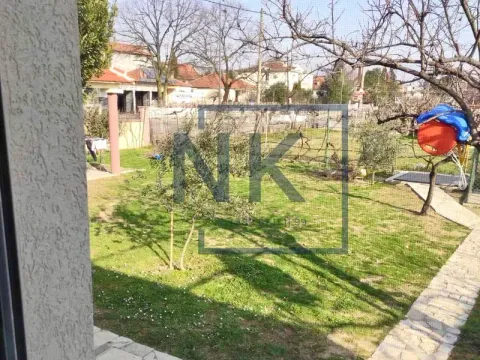 Prodaja, kuća, 55m², Tološi, Podgorica - image 5