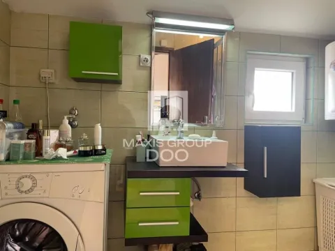 Rent, two bedroom apartment, 64m², Južni Bulevar, Vračar Sve Podlokacije - image 4