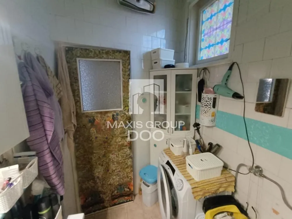 Sale, three bedroom apartment, 96m², Kalenić Pijaca, Vračar Sve Podlokacije