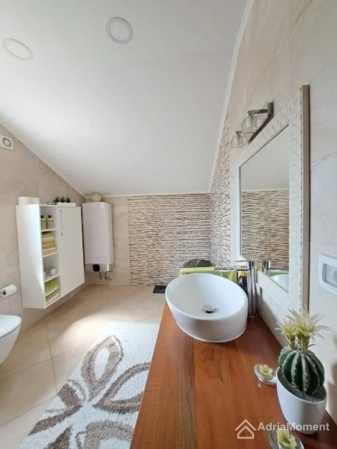 Prodaja, kuća, 205m², Baošići, Herceg Novi