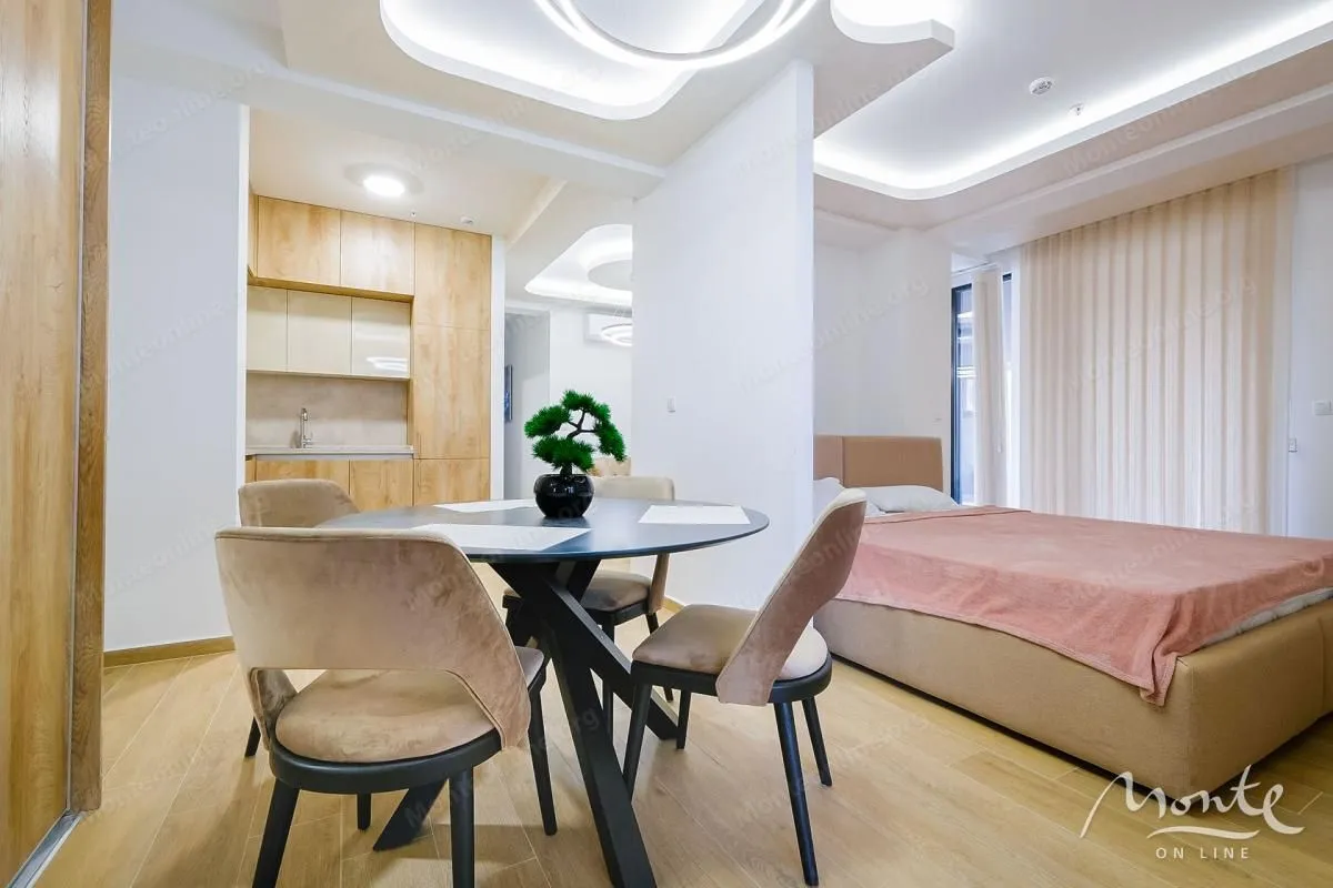 Prodaja, garsonjera, 57m², Rafailovići, Budva