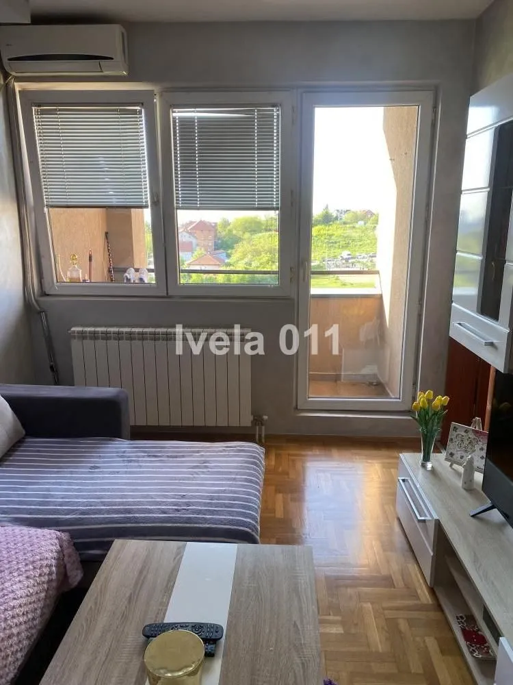 Prodaja, trosoban stan, 50m², Vojvode Vlahovica, Beograd